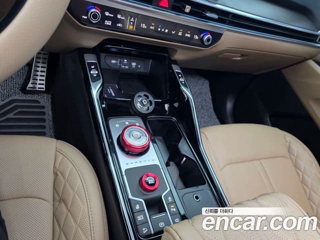 Kia Sorento 2025 — ფოტო 7/18