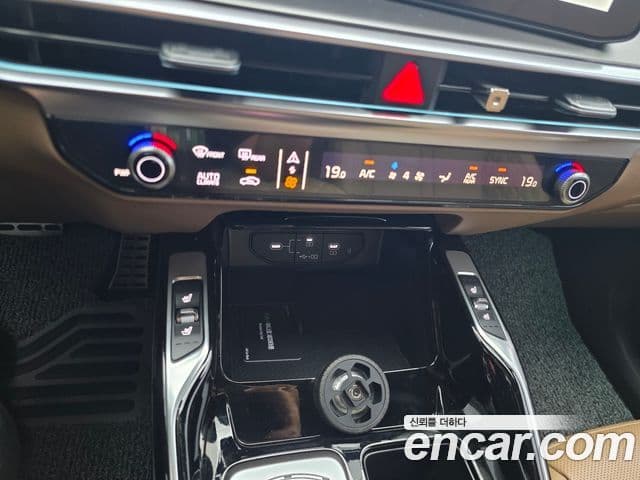 Kia Sorento 2025 — ფოტო 14/18