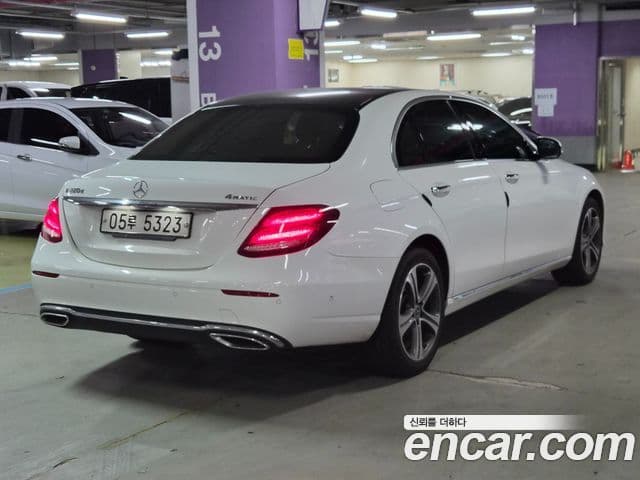 Mercedes-Benz E-Class 2018 — Фото 1/20