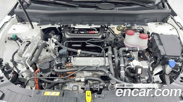 Mercedes-Benz EQB 2025 — ფოტო 11/18