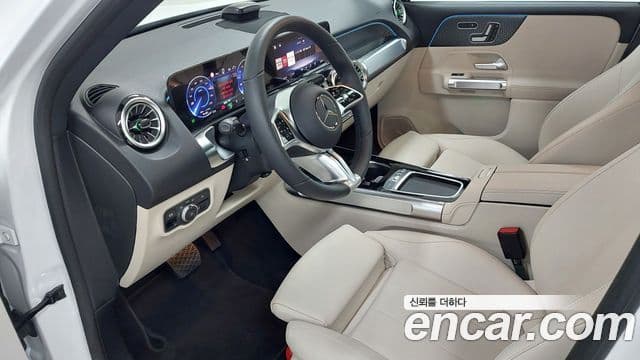 Mercedes-Benz EQB 2025 — ფოტო 15/18