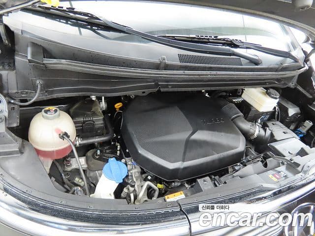Hyundai Staria 2022 — ფოტო 6/20