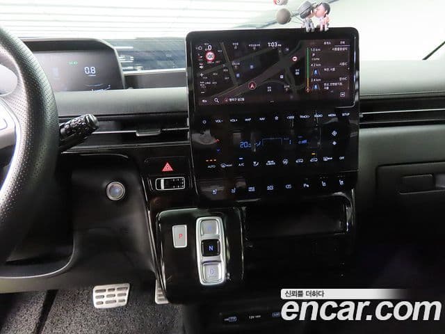 Hyundai Staria 2022 — ფოტო 13/20
