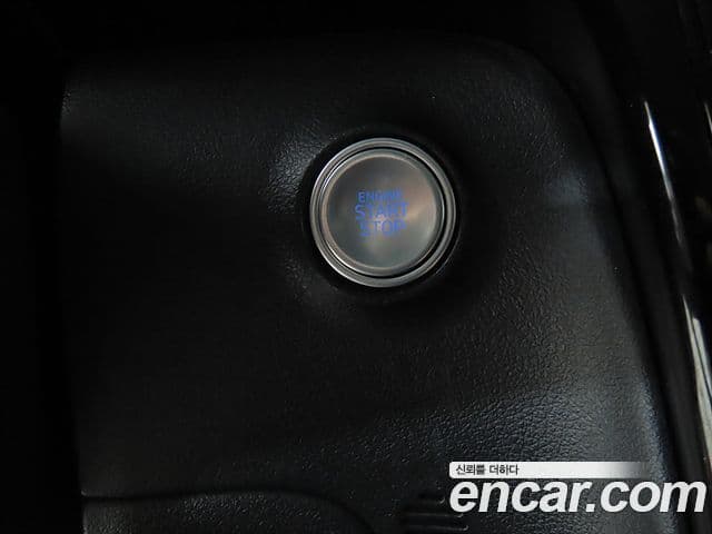 Hyundai Staria 2022 — ფოტო 17/20