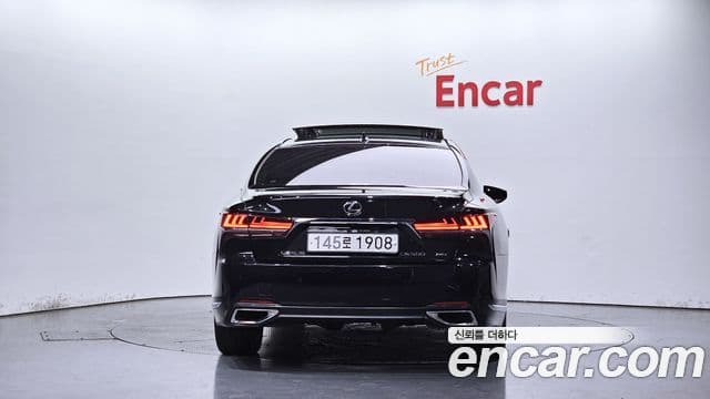 Lexus LS500 2019 — Şəkil 13/20