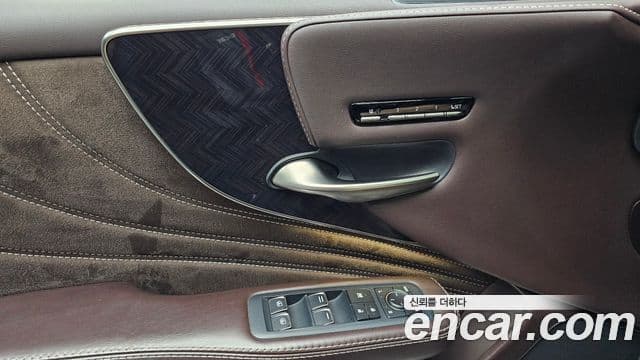 Lexus LS500 2019 — Şəkil 7/20