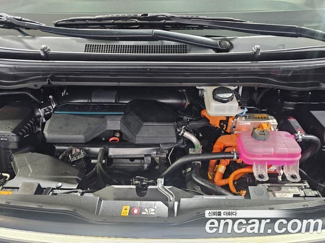 Hyundai Staria 2024 — фото 17 из 20