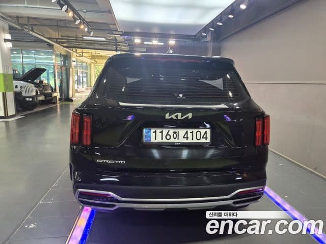Kia Sorento 2022 — Фото 1/20