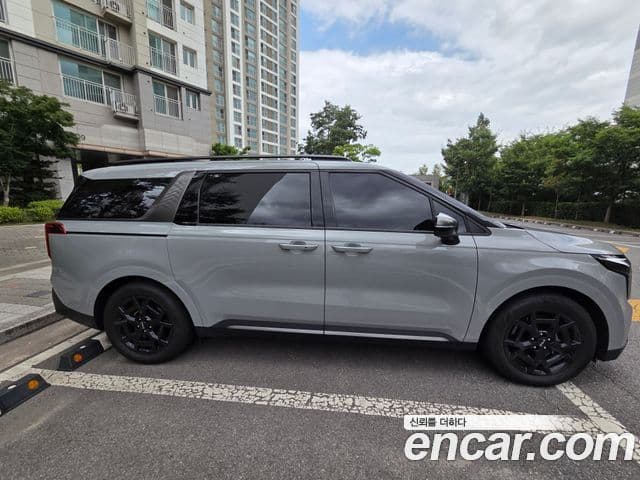 Kia Carnival 2025 — ფოტო 3/16