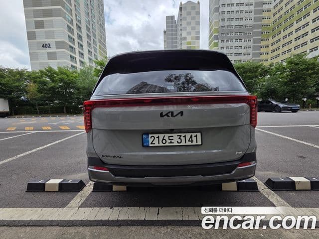 Kia Carnival 2025 — ფოტო 5/16