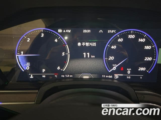 Volkswagen Touareg 2026 — ფოტო 7/15