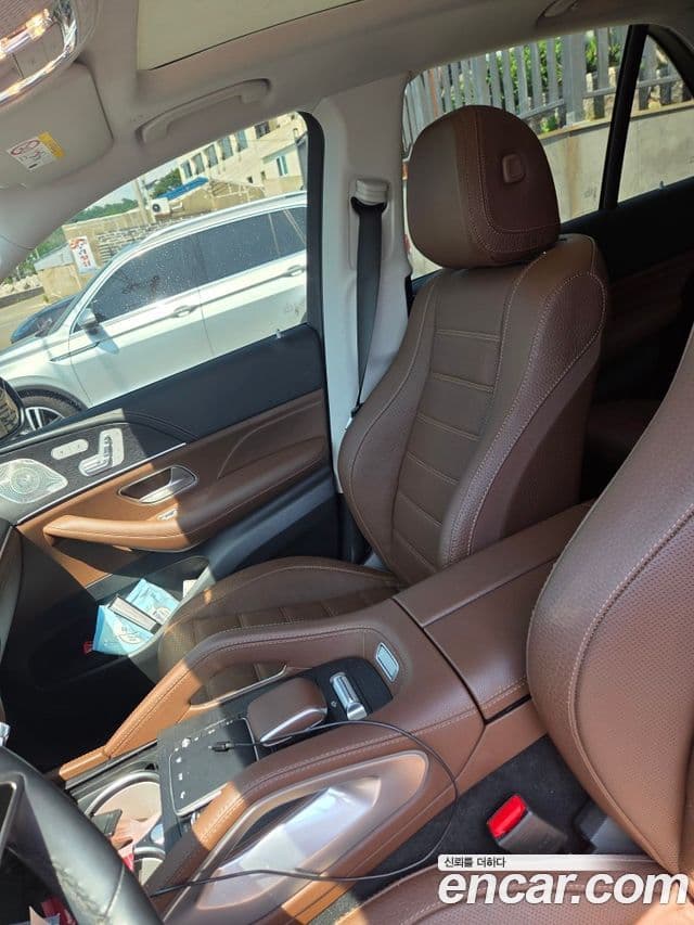 Mercedes-Benz GLE-Class 2024 — ფოტო 8/18