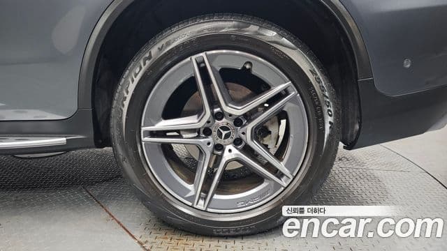 Mercedes-Benz GLC-Class 2022 — Photo 14/34