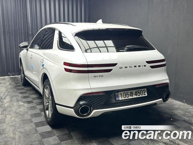 Genesis GV70 2022 — Şəkil 3/13