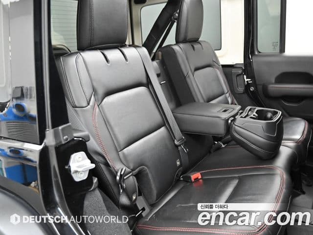 Jeep Wrangler 2019 — Photo 15/20