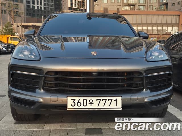 Porsche Cayenne 2020 — Фото 1/9