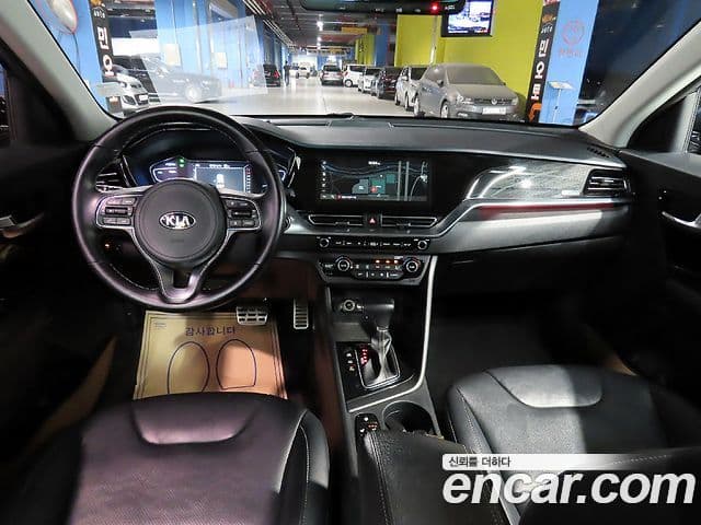 Kia Niro 2020 — Şəkil 10/19