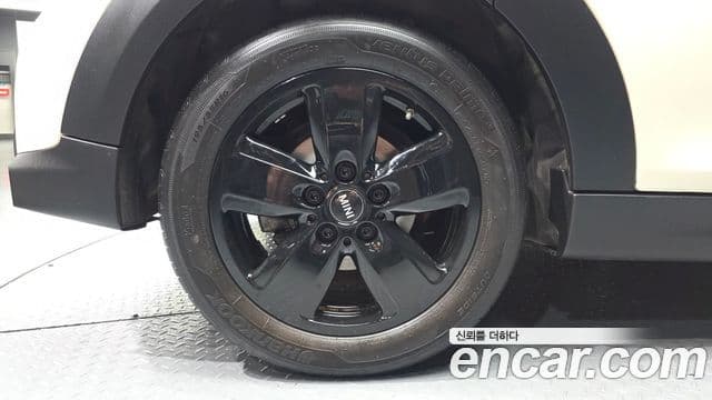 Mini Cooper 2022 — фото 5 из 20