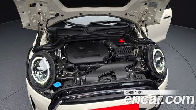 Mini Cooper 2022 — фото 6 из 20