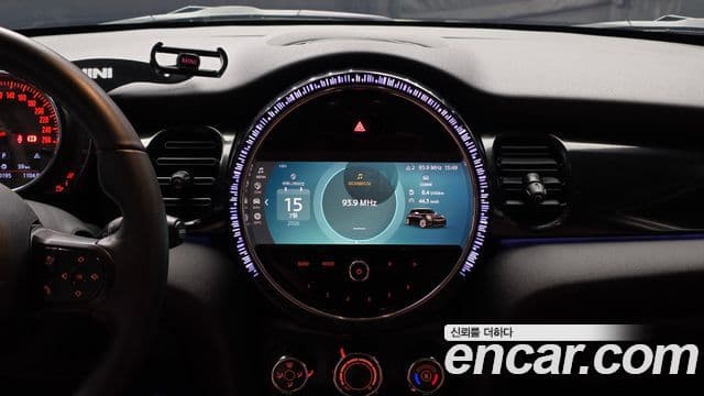 Mini Cooper 2022 — фото 14 из 20