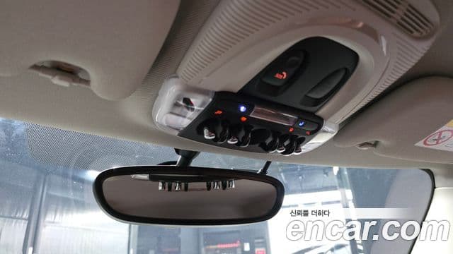 Mini Cooper 2022 — фото 17 из 20