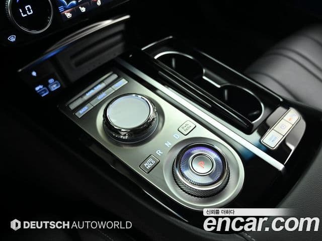 Genesis Electrified G80 2023 — ფოტო 8/20