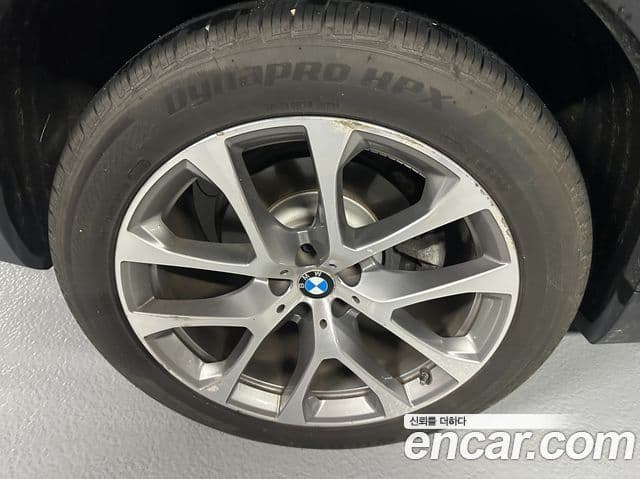 BMW X5 2020 — ფოტო 13/14