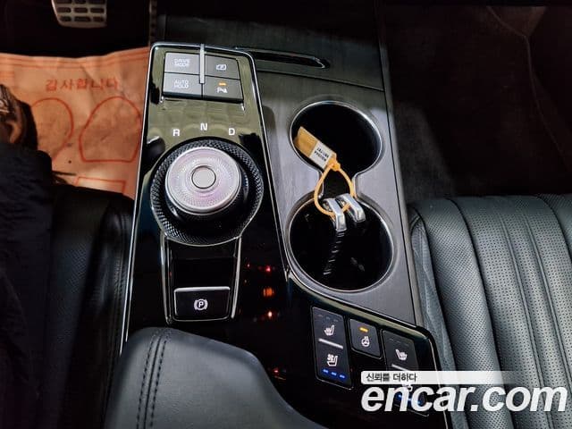 Kia K8 2022 — Şəkil 14/20