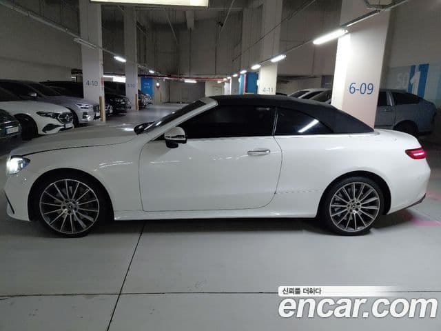 Mercedes-Benz E-Class 2022 — ფოტო 4/15