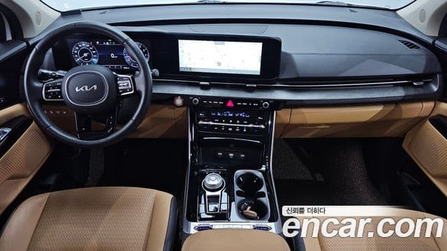 Kia Carnival 2023 — фото 7 из 20