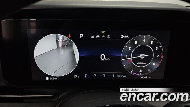 Kia Carnival 2023 — фото 8 из 20