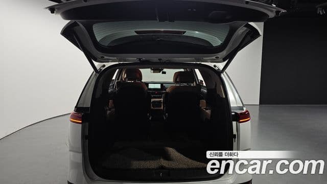 Kia Carnival 2023 — Şəkil 20/20