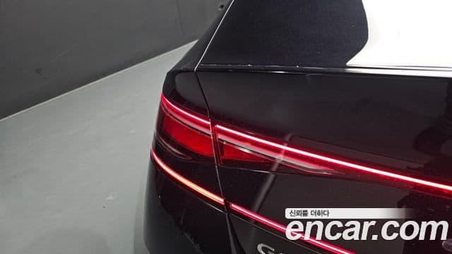 Genesis G90 2022 — ფოტო 24/35