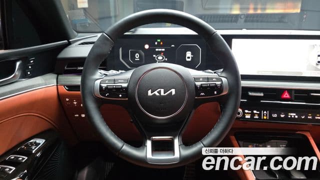 Kia K5 2024 — Şəkil 13/20