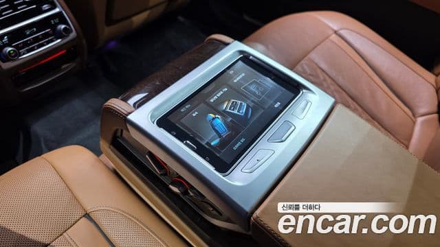 BMW 7 Series 2018 — Şəkil 17/20