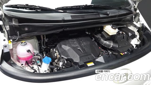 Hyundai Staria 2025 — ფოტო 6/20
