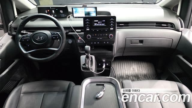Hyundai Staria 2025 — фото 7 из 20
