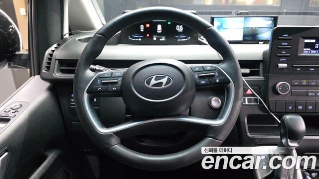 Hyundai Staria 2025 — ფოტო 13/20