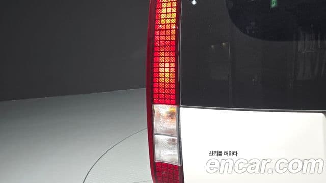 Hyundai Staria 2025 — Photo 29/34