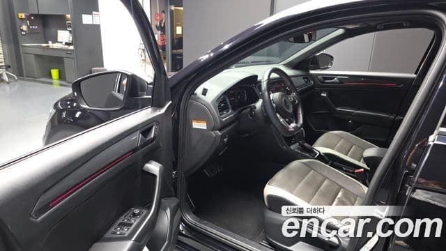 Volkswagen T-Roc 2021 — Şəkil 10/20