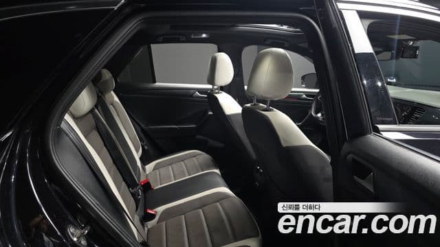 Volkswagen T-Roc 2021 — Şəkil 12/20