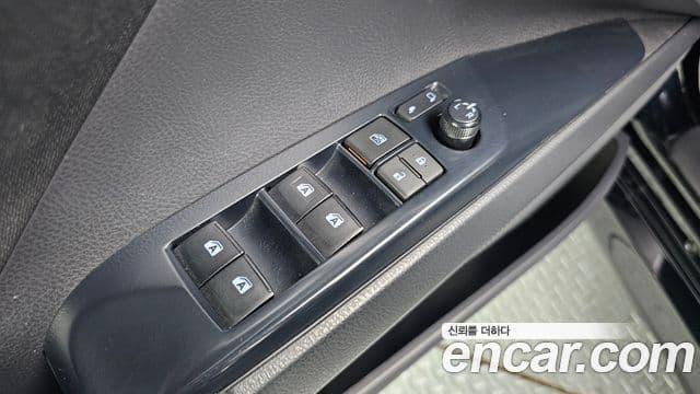 Toyota Camry 2019 — Şəkil 31/31