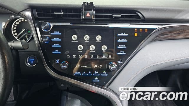Toyota Camry 2019 — Şəkil 1/31