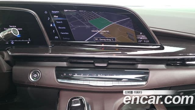 Cadillac Escalade 2021 — Şəkil 14/20