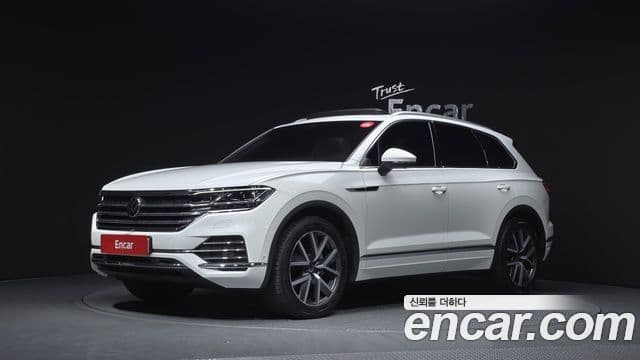 Volkswagen Touareg 2023 — ფოტო 1/20
