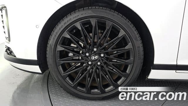 Hyundai Grandeur 2023 — ფოტო 4/20