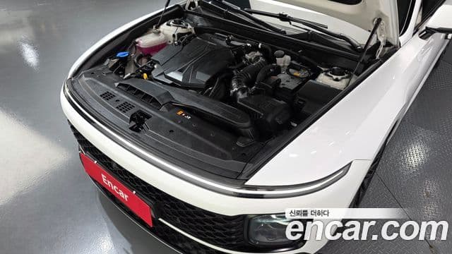 Hyundai Grandeur 2023 — ფოტო 5/20