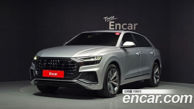 Audi Q7 2021 — Şəkil 10/20