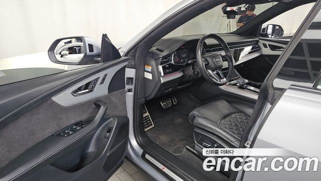 Audi Q7 2021 — ფოტო 9/20