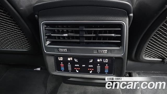 Audi Q7 2021 — Şəkil 19/20